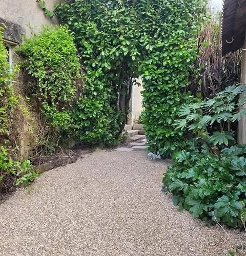 Longere - Domaine De La Vaure * Chillac